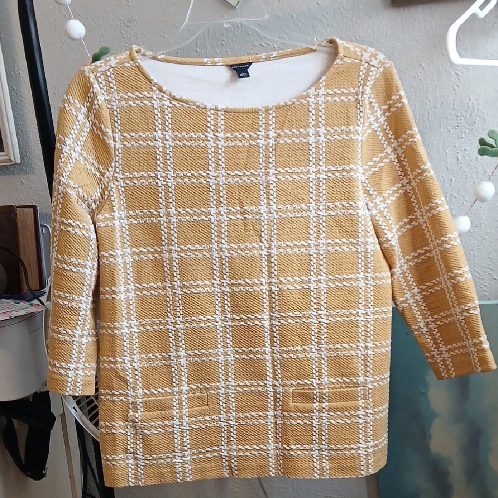 Ann Taylor Mustard and White Knit Top